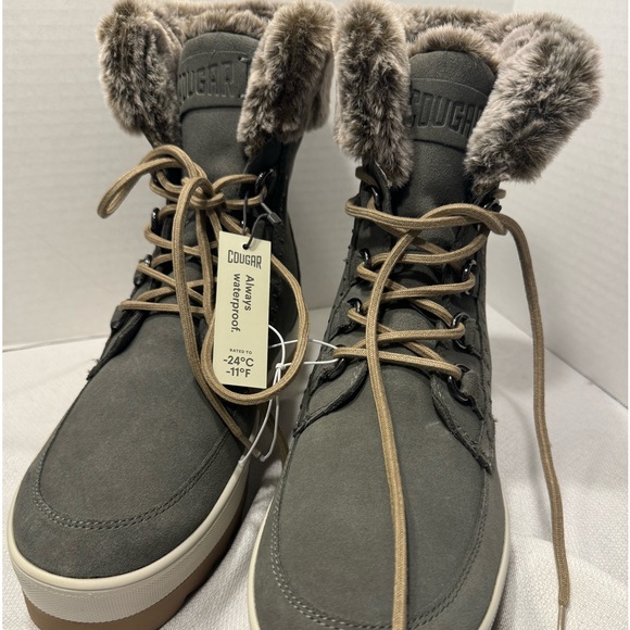 NWT Women's Cougar Vanetta Suede Waterproof Winter Boots, Size 10, Moss - Picture 1 of 16